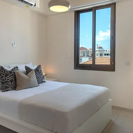 Phaedrus Living Old Town Seaview Flat